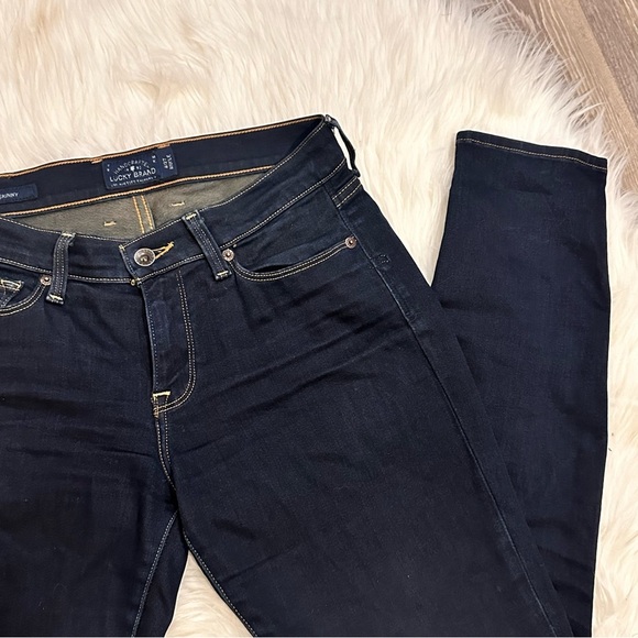 Size 4/27 Lucky Brand Dark Wash Sofia Skinny Jeans - Picture 5 of 6